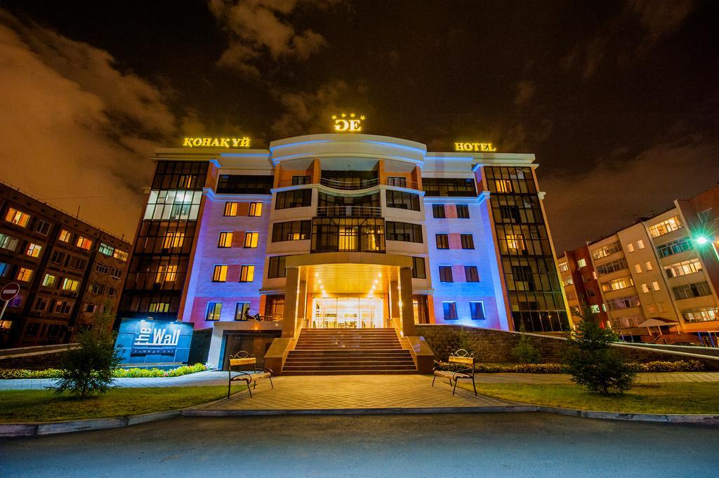 Goldman Empire Hotel Astana Exterior foto